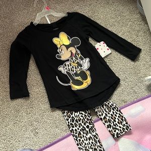 2 piece Minnie Mouse set
